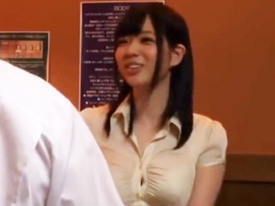 ぷるぷる巨乳の美少女が美容の為に来たマッサージ店でちんぽ挿入されて痙攣絶頂