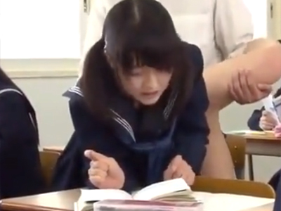 美少女JKが授業中に立ちバックで種付けされ続けるマジキチ学園